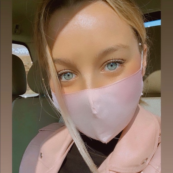 Meet your Posher, Maria - Picture 1 of 1